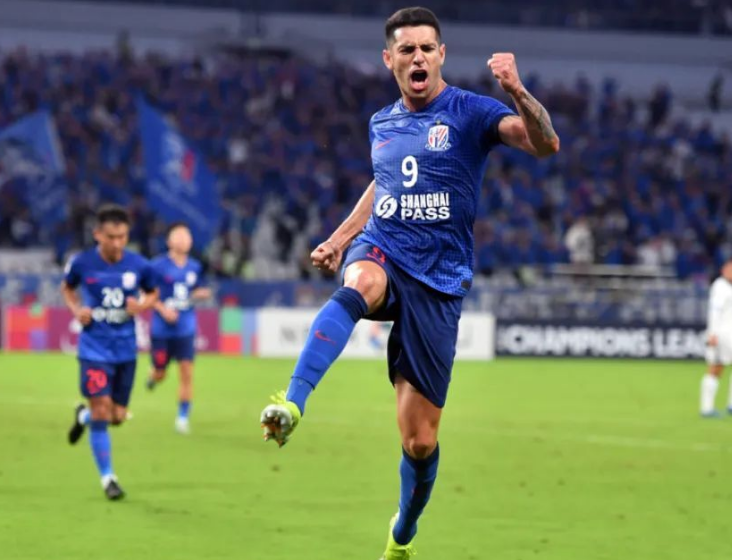 开云app-命苦!申花2大外援全重伤,斯卢茨基收最坏消息,争冠战落入下风